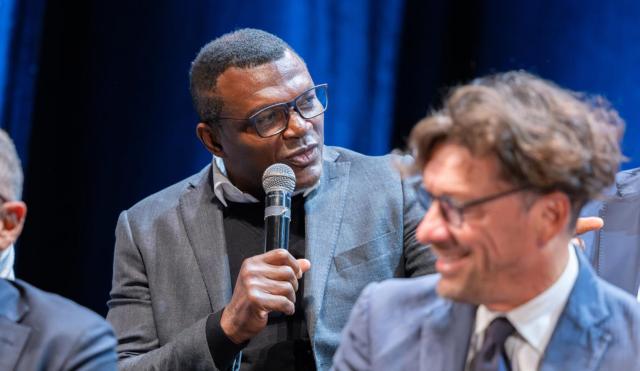 博鱼体育-30年后传奇再聚，卡佩罗的不败米兰有何秘密？