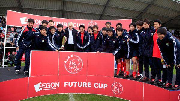 博鱼APP-【观察】李霄鹏挂帅国足，迟到11年的“约会”