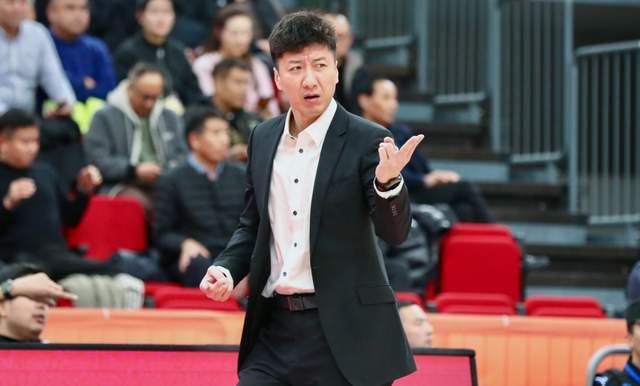 博鱼-CBA积分榜最新排名!北京掀翻浙江杀回前四,昔日总冠军依旧垫底