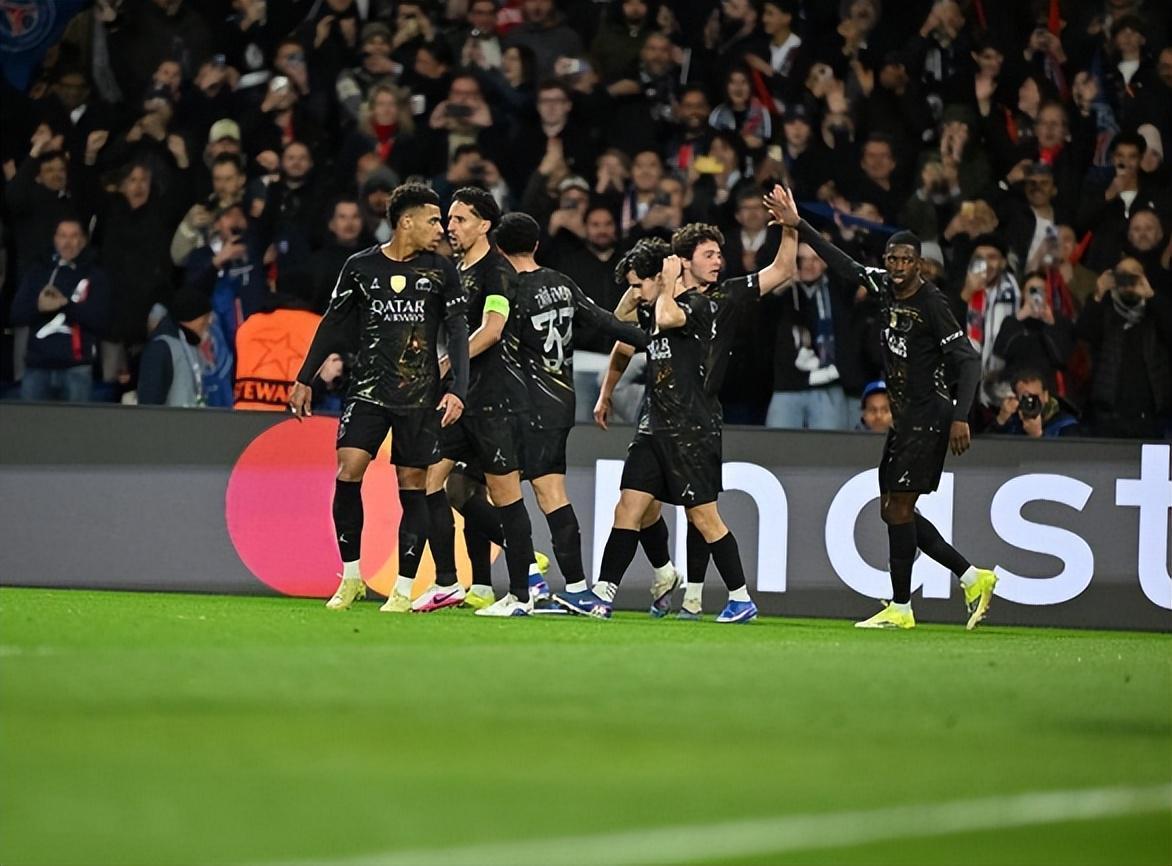 博鱼体育-5:2！门将超巨失误，大巴黎复仇切尔西，英超6队淘汰赛无一胜绩