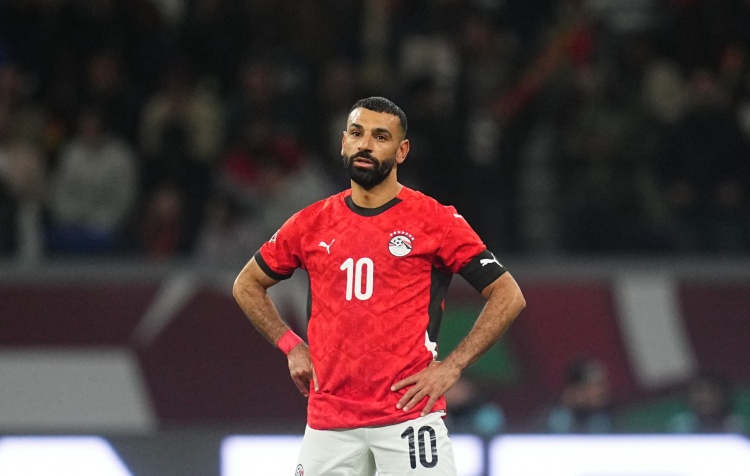 博鱼APP-人未走，枷锁先至！萨拉赫的“暮色之路”会比梅西和C罗更难抉择